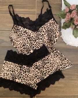 Conjunto Baby Doll Animal Print Detalhe em Renda