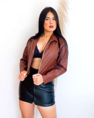 jaqueta-de-couro-sintetico-feminina-barata-atacado-rua-44-goiania 