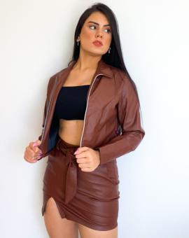 Saia de Couro Sintético Curta com Cinto