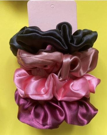 xuxinha-scrunchies-em-cetim-atacado-rua-44-goiania 