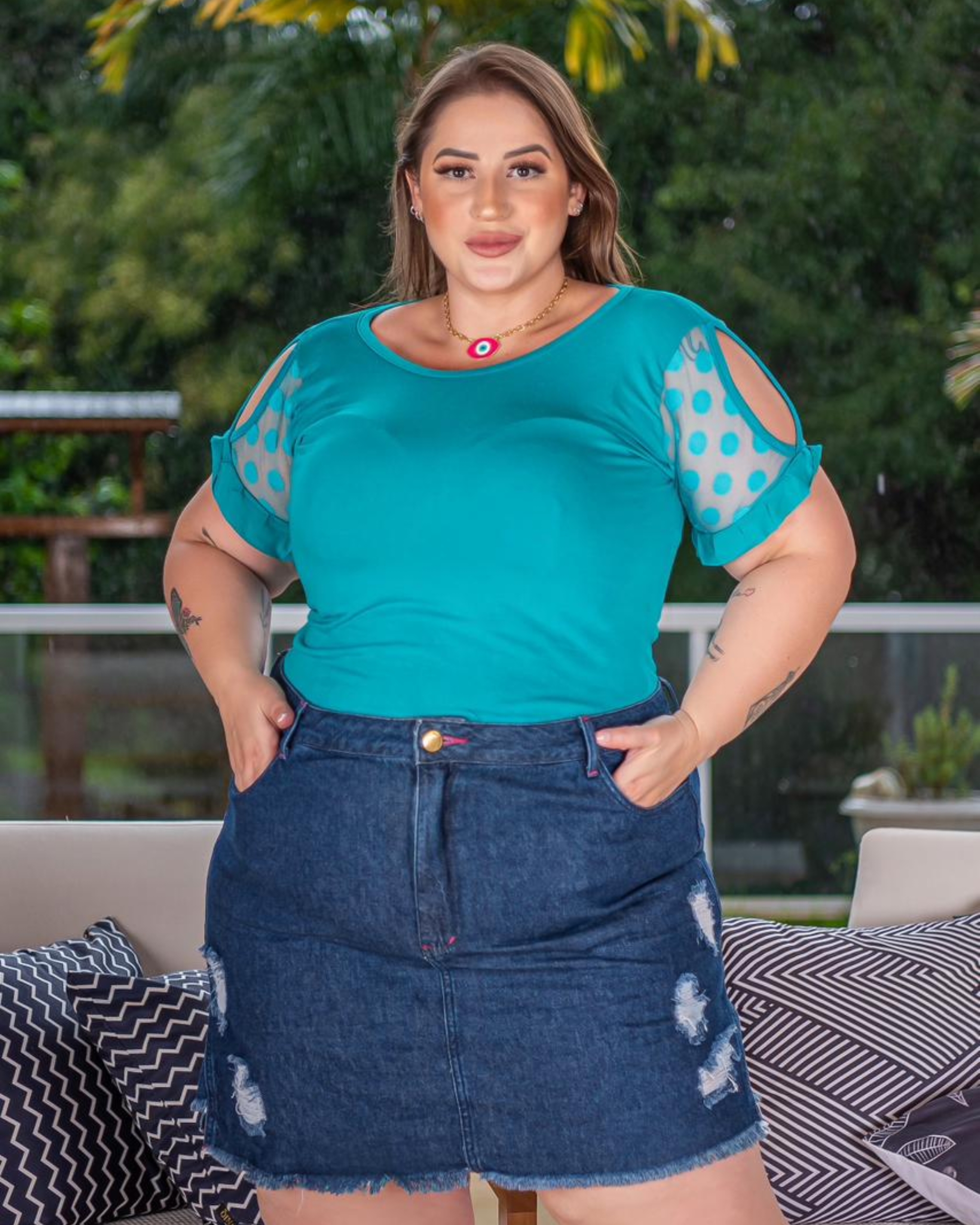 Blusa Plus SIze Transpassada Lisa Verde