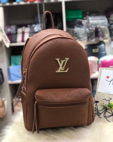 bolsa-mochila-feminina-louis-vuitton-atacado-rua-44-goiania 