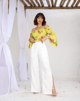 Calça Pantalona Branca com Fenda