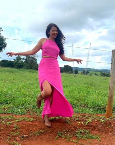 conjunto-saia-longa-com-fenda-e-cropped-liso-em-viscose-atacado-rua-44-goiania 