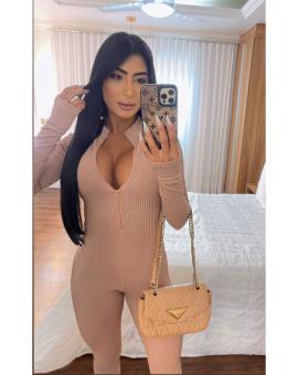 Macacão Colado Manga Longa Zíper