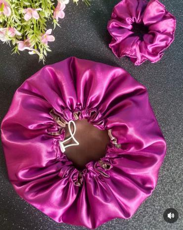 touca-de-cetim-anti-frizz-com-ajuste-atacado-rua-44-goiania 