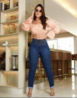 Calça Jeans com Bundex Cintura Alta