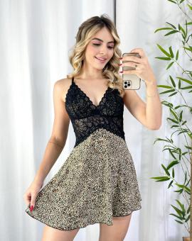 Camisola Animal Print e Renda