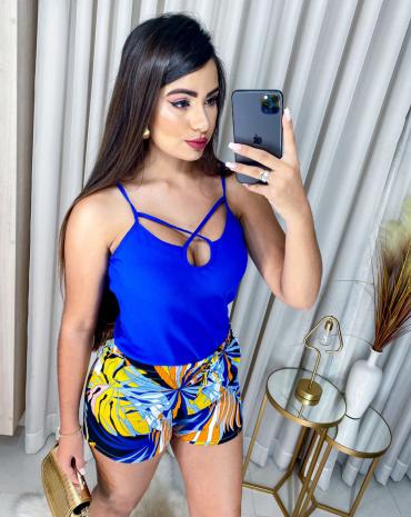 regatinha-feminina-lisa-cruzada-na-frente-atacado-rua-44-goiania 