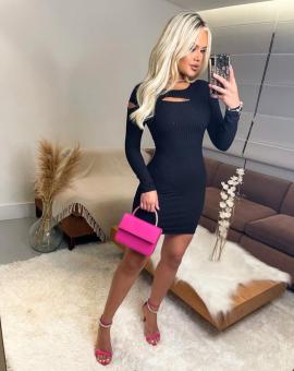 Vestido Preto Curto Canelado Manga Longa