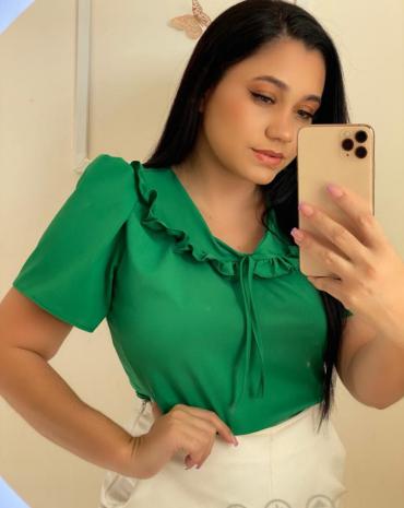 blusa-feminina-manga-curta-no-crepe-com-babado-atacado-rua-44-goiania 
