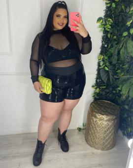 Blusa Plus Size no Tule Manga Longa