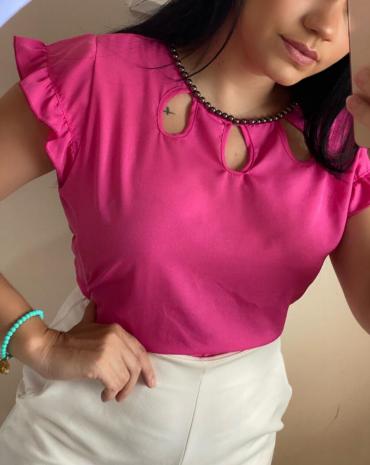 blusinha-feminina-crepe-bordada-pedraria-atacado-rua-44-goiania 