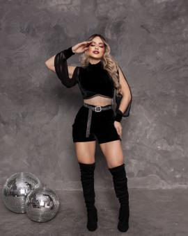 Conjuntinho Balada Preto Short e Cropped Manga longa Aberta