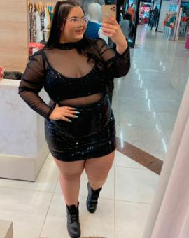 Conjunto Plus Size Cropped e Saia no Paetê