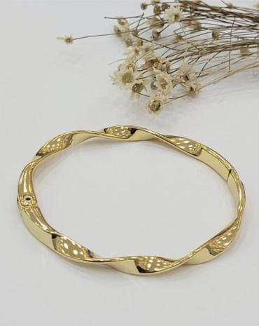 pulseira-feminina-folheada-metal-torcido-atacado-rua-44-goiania 