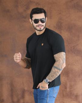 Camiseta Masculina Preta Básica