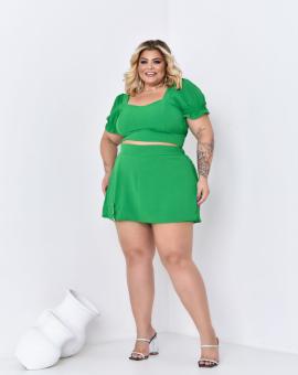 Conjuntinho Plus Size Cropped Manga Bufante e Short Saia
