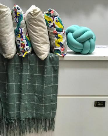 jogo-de-almofadas-decorativas-com-manta-atacado-rua-44-goiania 