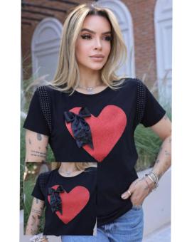 T-Shirt Luxo Bordada Perolas com Aplicação Laço