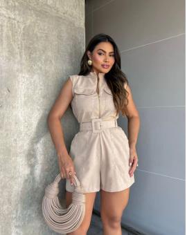 Macaquinho no Linho Cru com Bolso e Zíper