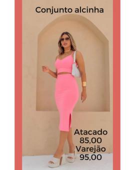 Conjunto Feminino Canelado Saia Midi e Cropped de Alcinha