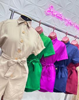 Macaquinho Feminino Elegante de Botões com Cinto Faixa