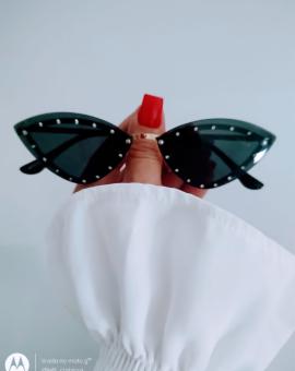 Óculos de Sol Modelo Gatinho com Strass