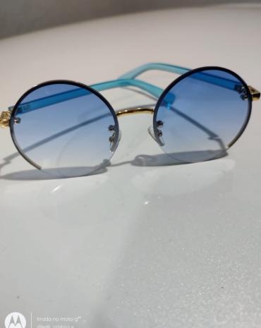 oculos-de-sol-modelo-redondo-lente-azul-atacado-rua-44-goiania 