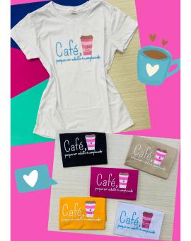 T-Shirt Feminina Estampa em Relevo