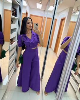 Conjunto Alfaiataria Calça Pantalona e Cropped Botões