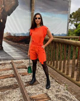 Conjunto Feminino Blusa Muscle Tee e Bermuda com Cinto