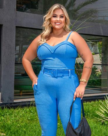 conjunto-plus-size-feminino-calca-com-cinto-e-cropped-atacado-rua-44-goiania 
