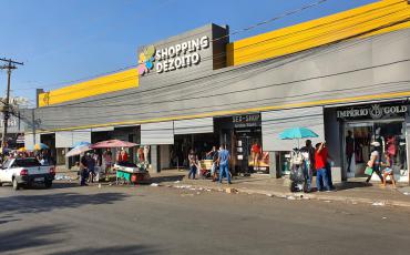 Shopping Dezoito