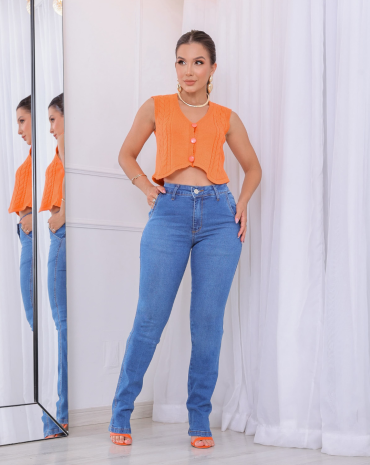 calca-jeans-feminina-tradicional-clara-reta-bolso-faca-atacado-rua-44-goiania 