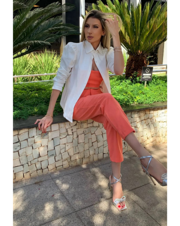 camisa-branca-feminina-manga-longa-bufante-atacado-rua-44-goiania 