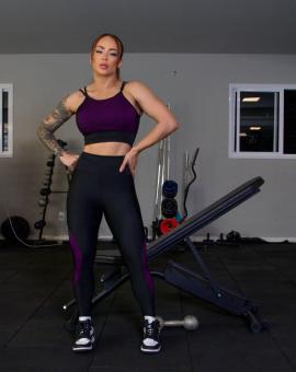 Conjunto Calça Legging e Top de Academia Feminino 2D