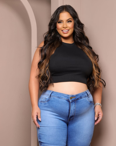 bermuda-jeans-lavagem-clara-meia-coxa-atacado-rua-44-goiania 