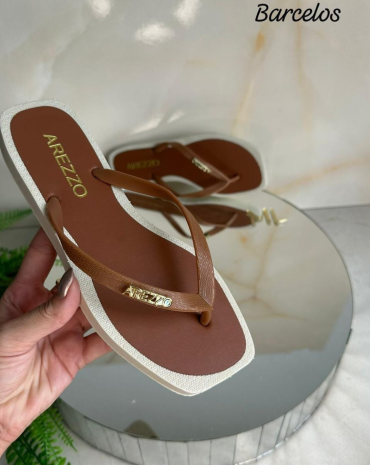 sandalia-arezzo-rasteira-bico-quadrado-estilo-melissa-atacado-rua-44-goiania 