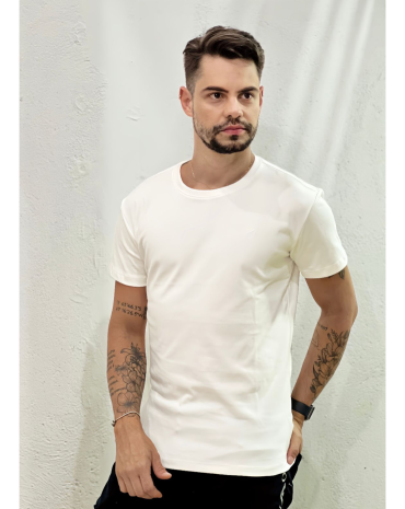 t-shirt-masculina-branca-basica-atacado-rua-44-goiania 