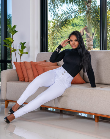 calca-jeans-branca-feminina-skinny-atacado-rua-44-goiania-2 