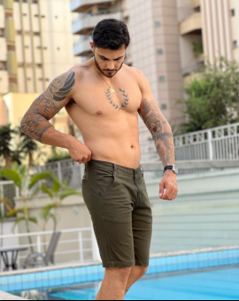 Bermuda Masculina Verde Militar