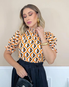Blusa Estampada Gola Lastex