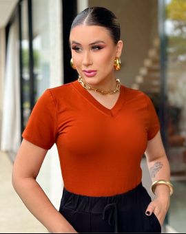 Blusa Manga Curta Lisa Gola V