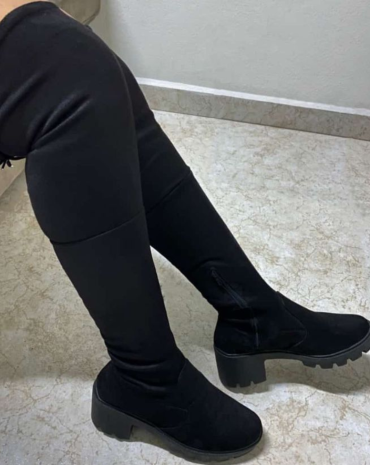 bota-cano-longo-over-the-knee-preta-atacado-rua-44-goiania 