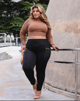 Calça Plus Size Feminina Levanta Bumbum