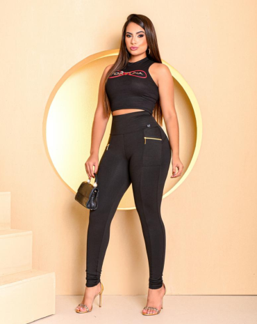 calca-skinny-montaria-com-bolso-atacado-rua-44-goiania 