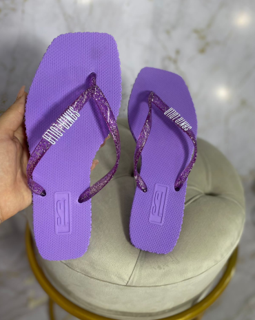 chinelo-santa-lolla-quadrado-com-glitter-atacado-rua-44-goiania 