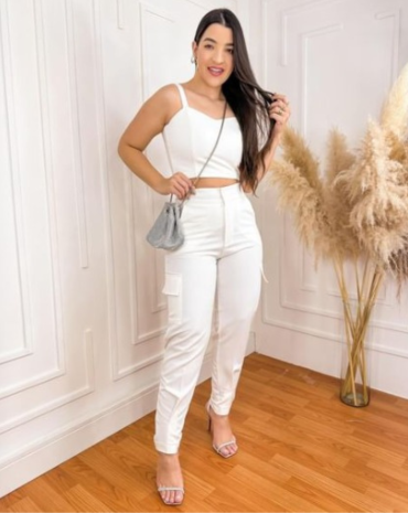 conjunto-calca-cargo-e-cropped-elegante-branco-atacado-rua-44-goiania 