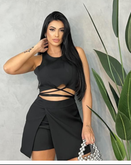 Conjunto Feminino Alfaiataria Cropped e Short Saia